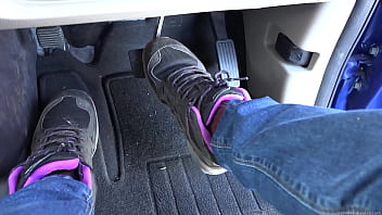Preview 4 of Vivthomas Com Movies - Shoes pedal pumping
