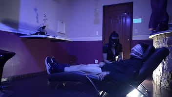 Preview 1 of Lesbian Lynn - domina&ccedil_&atilde_o na bunheta e boquete - secret blowjob