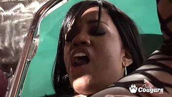 Preview 3 of Xxxey Bideo - Lady Armani Wraps Her Big Black Lips Around A BBC