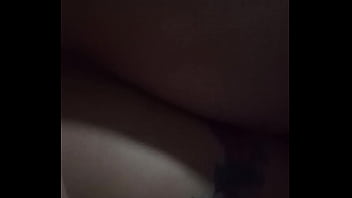 Preview 4 of Dead End Sister - LLEGO A LA CASA,  ME ACUESTO EN EL SOF&Aacute_,  CONFUNDO A MI COMPA&Ntilde_ERO DE CASA CON MI NOVIO,  ME COMIENZA A TOCAR Y ME TERMINA GUSTANDO