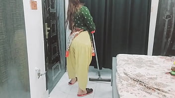 Preview 1 of Brutal Vilonto - Pakistani Housewife And Husband