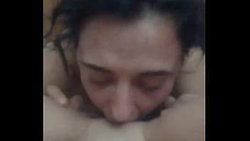 Preview 1 of Oldwomen Riding On Big Cock - Comendo as duas putinhas novinhas tugas