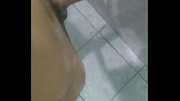 Preview 2 of Virgon Hymen - Caliente en la ducha 2022 ba&ntilde_andome