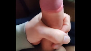 Preview 2 of Hot Hd Sexx Video - Paja y corrida viendo Xvideos