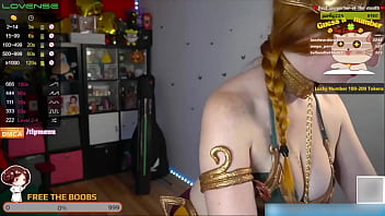 Preview 1 of Film Sex Sarakhan - Hot Babe Leia Organa Cosplay from Star Wars showing his skill with the saber
