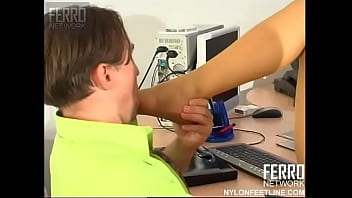 Preview 3 of Handikap Sex Com - NFL001