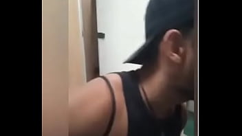 Preview 1 of Pamana Porn Scandal - Estava mamando o casado no banheiro do metro a policia chegou - FULL RED
