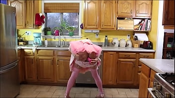 Preview 3 of Beautiful Xnxx Ideo - crossdressing doing anal after dishes in maid dress