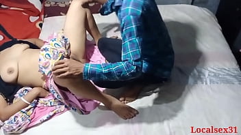 Preview 2 of Www Saxe Bf - Pink Saree Village Bhabi Sex(Official video By Localsex31)