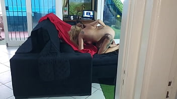 Preview 2 of Xxxbfindia Nhot - BBB 22 As meninas fogem da festa e v&atilde_o na sala para se chupar gostoso