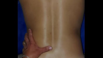 Preview 1 of Reluctant Bangla - Pegando o vizinho do meu tio de 4 na madrugada,   casado e muito safado como eu gosto.