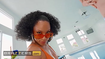 Preview 1 of Yukikax Nn - Hotties (Keira Croft,  Diamond Banks) Spread Their Legs Are Ready To Get Filled With (Jax&#039_s) Hard Dick - Brazzers