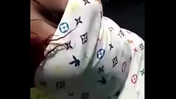 Preview 1 of Ladki Chudai Buddha Old Se - You Like My Outfit
