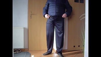 Preview 3 of Femdom Human Toilet Slave Funnel - Moje śliskie dresy i kurtka do zalewania spermą