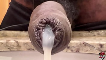 Preview 2 of Ava Dali Sh - Acho que postei um peda&ccedil_o desse v&iacute_deo em algum momento,  mas ontem vi esse trecho no cel e resolvi repostar. #uncut #cum...