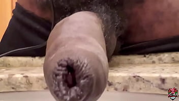 Preview 1 of Ava Dali Sh - Acho que postei um peda&ccedil_o desse v&iacute_deo em algum momento,  mas ontem vi esse trecho no cel e resolvi repostar. #uncut #cum...