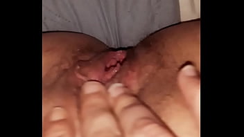 Preview 1 of Xxx Negrasexo - Baddiegang13 plays with herself and squirts all over