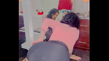 Preview 1 of Lacy Lay - Sexi gran culo