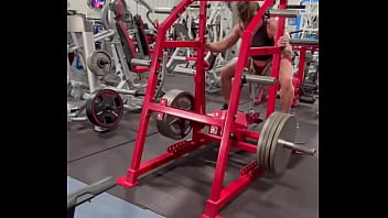 Preview 4 of Poop Bra - Them slooooowwwww squats tho  Happy Friday - Lemme see your FLEX