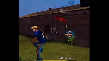 Preview 1 of Collage Party Boys Sex - Tava jogando free fire e fiquei de pau duro