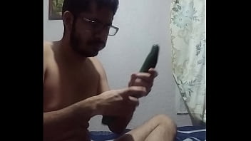 Preview 2 of Peg Oiv3 - Mi Anito Pide Pene Pero Le Toca Pepino