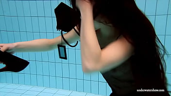Preview 1 of Starwars Porn Parody Ahsoka Tano - Big boobs Kristy small boobs Petra underwater