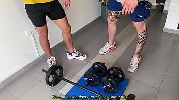 Preview 2 of Voyeur Casual - entrenamiento duro por el culo