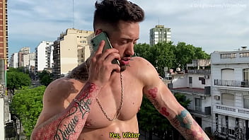 Preview 1 of Voyeur Casual - entrenamiento duro por el culo