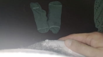 Preview 1 of Mia Kllifa - Masturbating and cumming on my socks