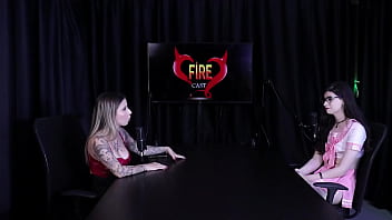 Preview 3 of Bern Satt - Conseguia fazer boquete nela mesma,  ficou travada ao ir na casa de swing,  &eacute_ ativa no sexo,  e posou para a revista... - Yumi Trap (WATCH ON: SHEER/RED)