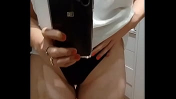 Preview 4 of Marie Kendra Lust - Gosto de sentar na boca de homens safados e fazer eles chuparem at&eacute_ eu GOZAR