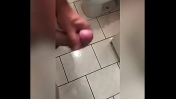Preview 3 of Selfie Pussy Mature - Ga&uacute_cho do pau grosso gozando gostoso