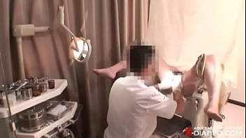 Preview 3 of Big Round Ass Aunty Fuck Indian - ドクハラ婦人科医#006 21歳 音大生 内診台診察