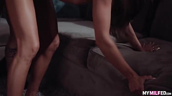 Preview 3 of Mp3 Mom - Alia Donovan Her Midnight Snack