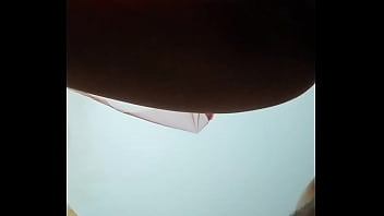 Preview 4 of Sanylon X Com - Me pilla en el ba&ntilde_o y me folla