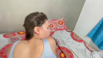 Preview 3 of Bangladeshi Big Pussy - Invito a mi peque&ntilde_a hermanastra a pasar una tarde de pel&iacute_culas para poder follarmela y correrme en su culo.
