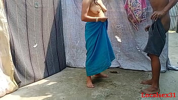 Preview 4 of Seks Bilding - Pink Saree Beautiful Bengali Bhabi Sex In A Holi(Official video By Localsex31)