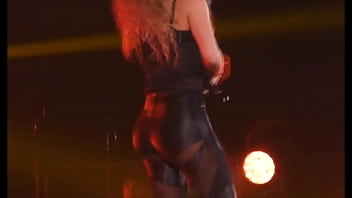 Preview 3 of Isap Nenen - shakira ass shaking compilation