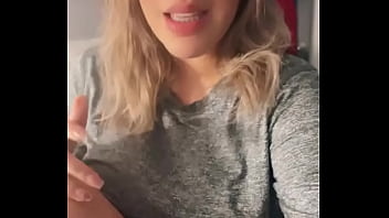 Preview 1 of Miss Mia Piss - V&iacute_deo de verificaci&oacute_n