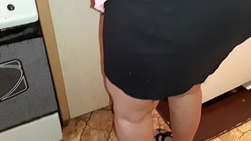 Preview 2 of School Xxxbideomp4 - I secretly and riskily masturbate next to my stepmom in the kitchen