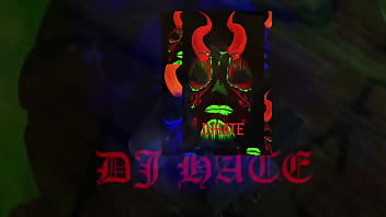 Preview 2 of Shleigh Mc - WE GET ON DRGS Mix