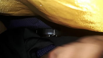 Preview 4 of Bi Sex Porno Femili - agarrando la verga por debajo de la mesa