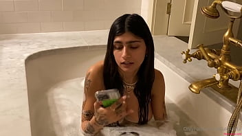 Preview 3 of Pure Mature Com Video - Mia khalifa new 2024