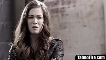 Preview 3 of Negr Big - Teen homeless girl gets lesbian sex lesson