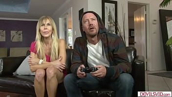 Preview 1 of Big Anty Mms - DevilsVid.com - Guy ass fucking wifes big tits stepmom