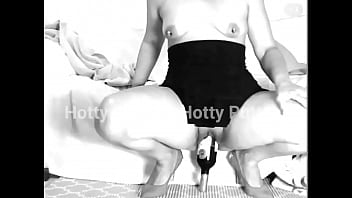 Preview 2 of Spying My Mom And 2 Nebihour - Horny slut latina jump on huge dildos