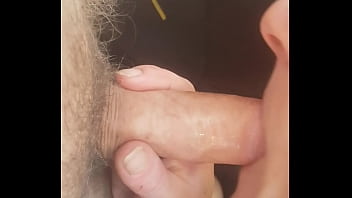 Preview 2 of Pizza Sex Mom - Катерина из Питера сосет и дает