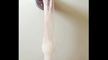 Preview 4 of Muslmgirl Sex - コンドーム内射精　精子②