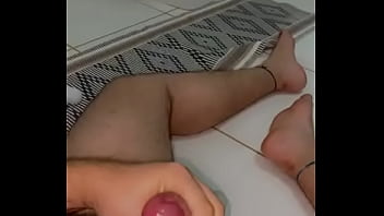 Preview 4 of Teen Outdoor And Rape - Testando brinquedo transparente