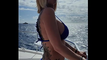 Preview 3 of 1 Houre Sex Movies - Littleangel84 - MILF tatou&eacute_e se fait baiser sur un bateau &agrave_ la vue des passants - Teaser Part2